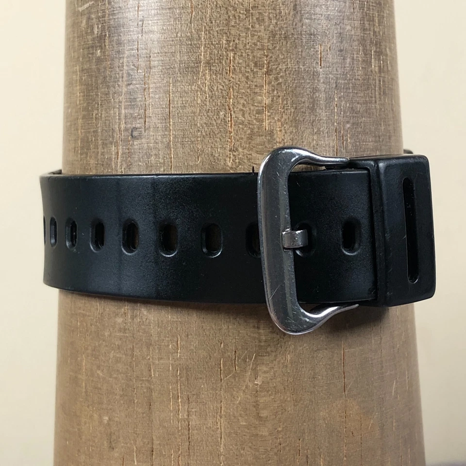 Reloj Casio Hombre MD-703 Buzo Día Fecha Negro Goma Cuarzo Analógico 41mm 8" De Colección Foto 4 de 4