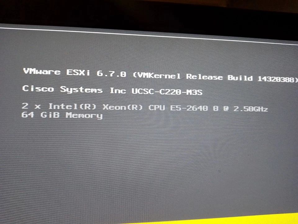 Cisco 1U C220 M3 12-Core CPU 2x E5-2640 with 64GB DDR3 RAM and PCIe3 - Image 2 of 4