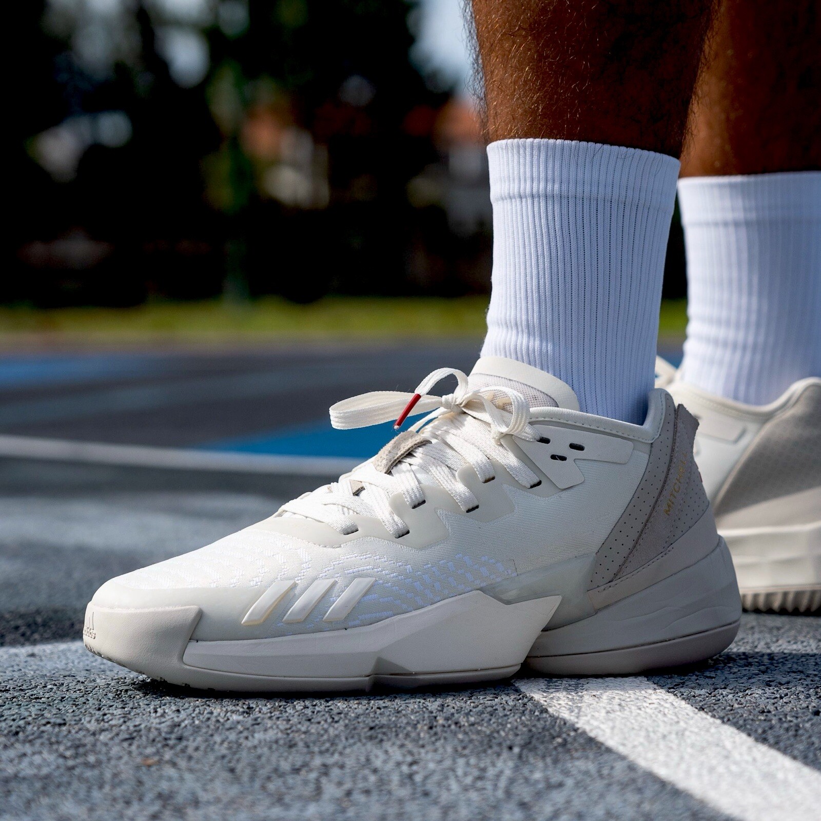 Мужская баскетбольная обувь Adidas D.O.N. Issue 4 Спортивные кроссовки бежевого цвета #783