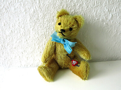 Teddy Bär CLEMENS blaue Schleife MOHAIR blond 16cm tadellos