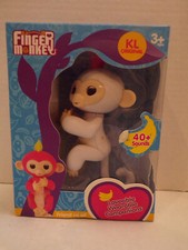 WowWee 2016 Fingerlings Interactive Baby Monkey KL Original 40 Ways To Play