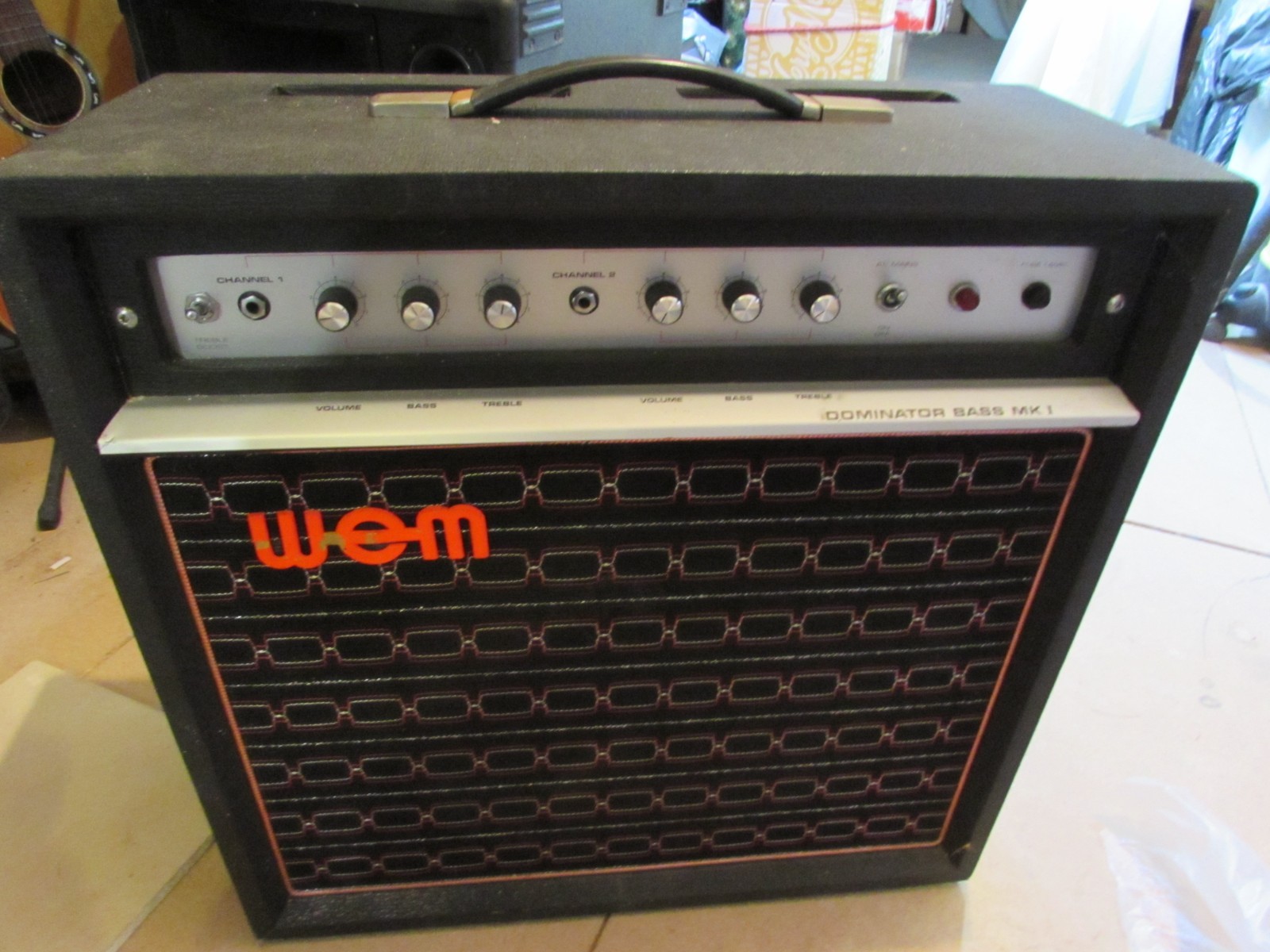 Wem Dominator Bass MK1 Amplifier 1970s Vintage Valve Amplifier Black And Red