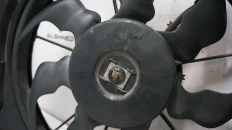 Conjunto de motor ventilador de refrigeración radiador Hyundai Elantra 2011-2013 25380-3X000 OEM Foto 3 de 4