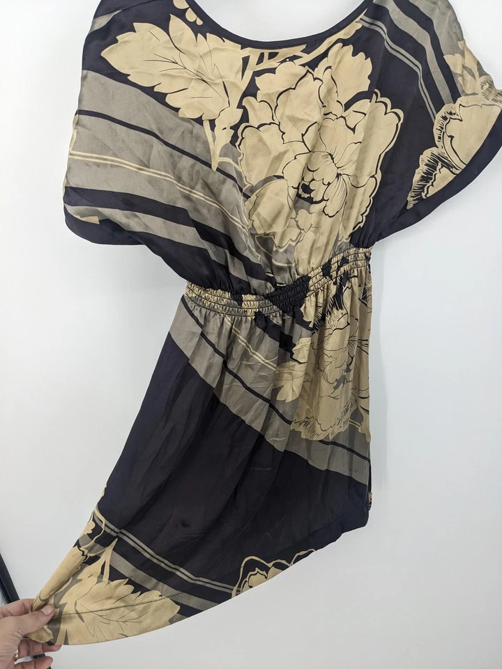 Blusa feminina Y2K de seda XS marrom estampa floral manga curta túnica boho fosca M - Imagem 3 de 4