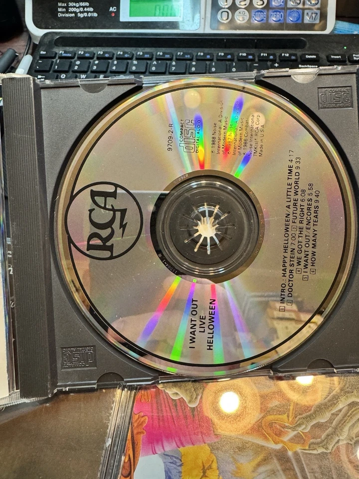 HELLOWEEN I WANT OUT LIVE! 1989 CUTOUT CD 80'S EUROPEAN HEAVY METAL NO SCRATCHES - Image 3 of 4