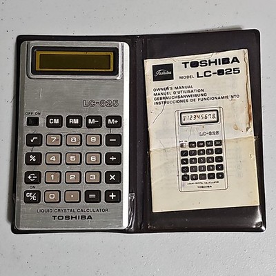 Vintage TOSHIBA Model LC-825 Ultra Thin LCD Calculator w/Case JAPAN