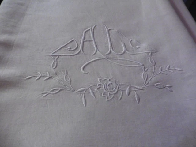 ANCIEN DRAP PUR LIN CREME"AL"JOURS IMPORTANT DE 4CM BRODERIE MAIN 225 X 300 CM - Photo 2/4