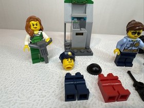 LEGO- CITY- POLICE STARTER SET- 60136 -near COMPLETE - see Description