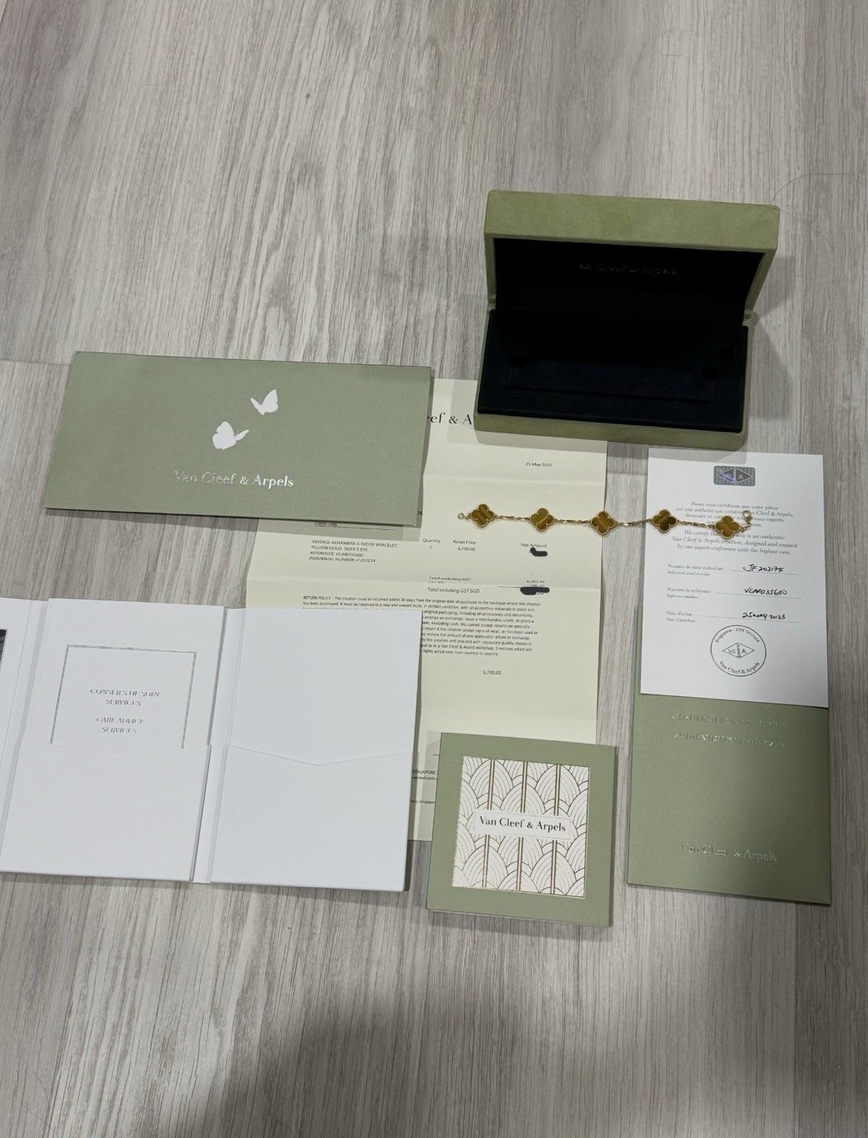 Authentic Van Cleef Arpels Alhambra Bracelet TIGE… - image 1