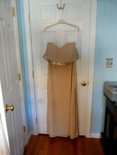 NEW Beautiful Sequin and Polyester Gold Formal V Neck Sleeveless Gown size 16