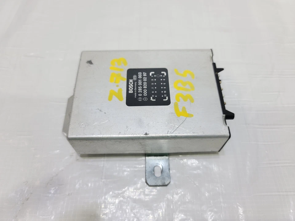 Módulo de control relé cinturón seguridad Mercedes-Benz 190D 1960-1965 1986-1989 0008200297 Foto 2 de 4