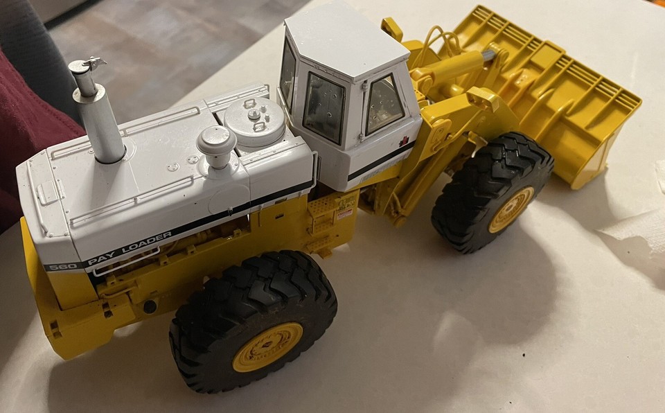 International Harvester 560 Pay Loader 125 Scale eBay