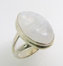925 Sterling Silver Oval Moonstone Ring Size 6 - 5.5g