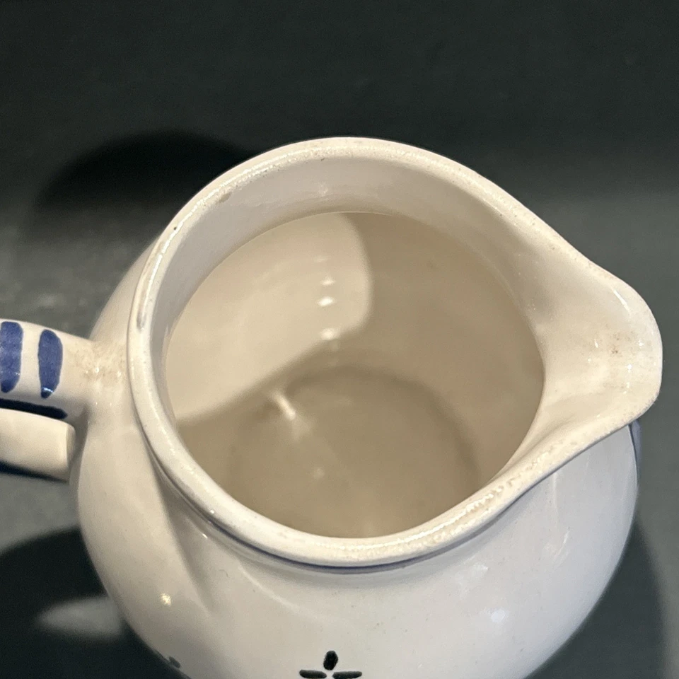 Antique Henriot Quimper Fleur De Lys Pottery Creamer Milk Jug Signed HB - Image 4 of 4