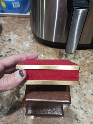 Vtg Tivoli Red & Black Enamel Casino Dice Cufflinks w/Tie Pin In Original Box. - Picture 5 of 7
