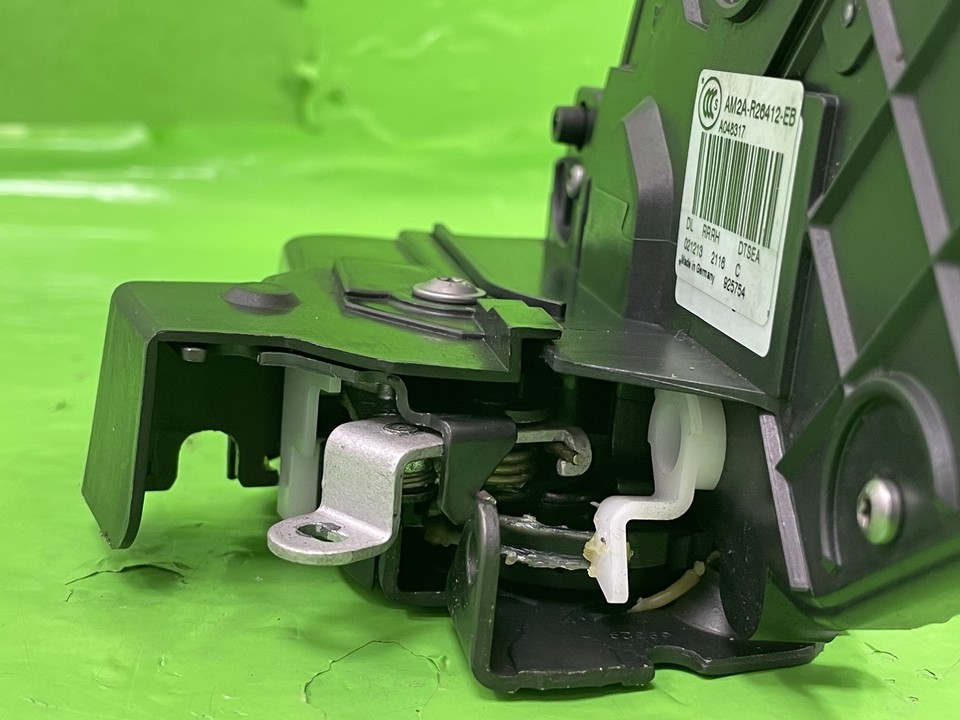 FORD MONDEO MK4 REAR DOOR LOCK MECHANISM DRIVER RIGHT OFFSIDE OSR 2010