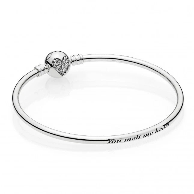 NEW AUTHENTIC PANDORA BANGLE Pattern of Love 19cm 9130