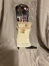 Cream Cable Knit Boot Cuffs with Lace  Buttons   New in Package
