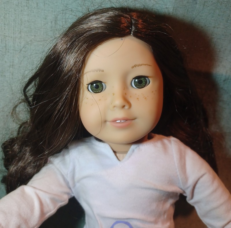 American Girl Doll 2012 Brown Hair Hazel/green Eyes Freckles Cute EUC