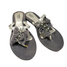 11 XL Simply Vera Vera Wang Thong Sandals Flip-flop Gray Denim Blue Bling Ruffle