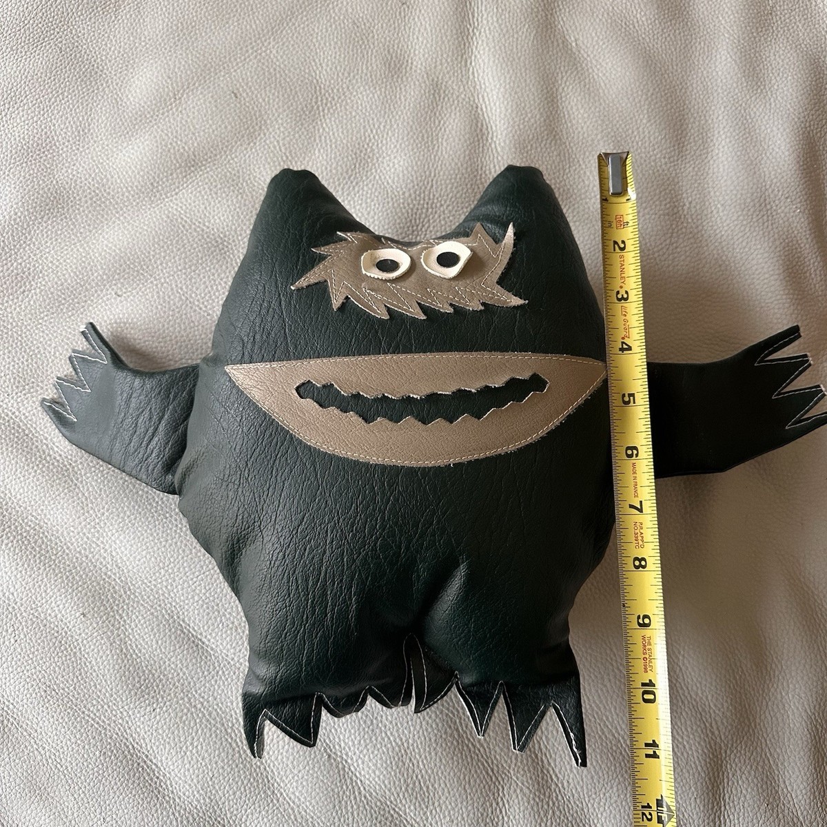 Vintage Nauga Monster Naugahyde Green Gray White 11.5”H Excellent