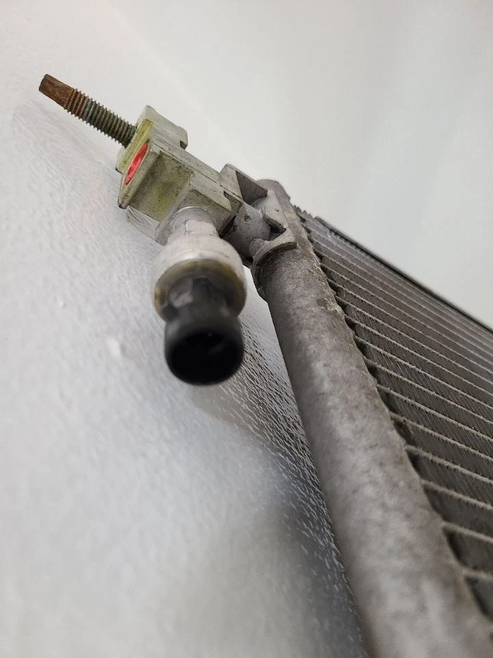 2014-2020 CHEVROLET IMPALA AC Condenser 23305638 14-20 - Image 3 of 4