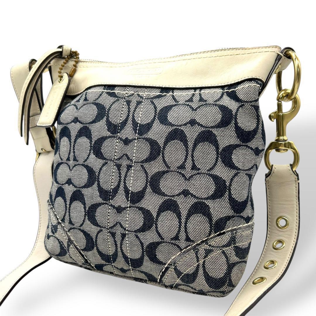 Coach 476 Shoulder Bag in Signature Canvas and Leather PCJ6BU