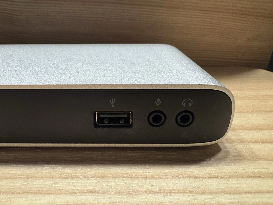 Elgato Thunderbolt 3 USB-C Dock 20DAA9901 No AC Adapter - Image 3 of 4