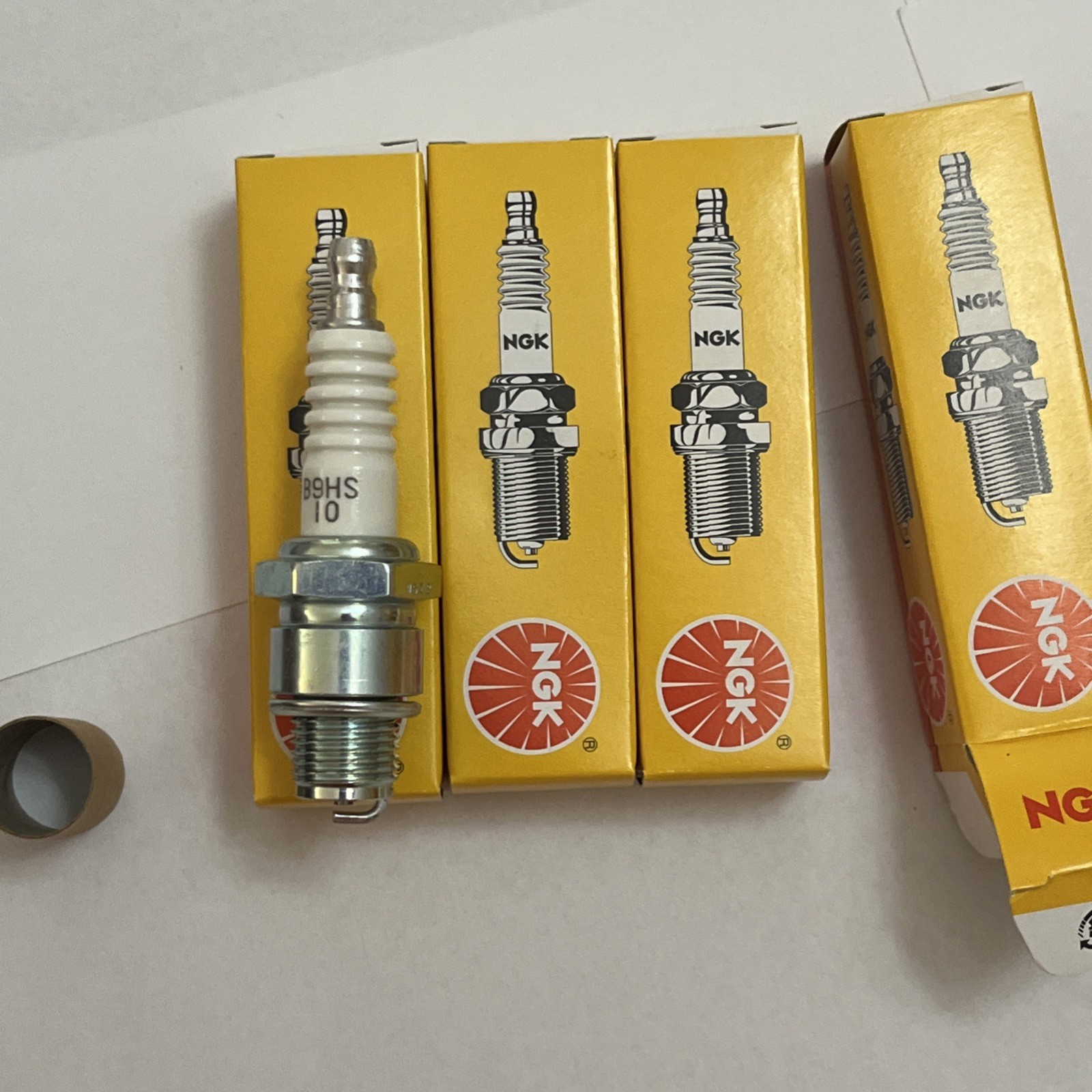 NEW NGK B9HS-10 Spark Plugs  Qty 4  Free shipping BUY IT NOW