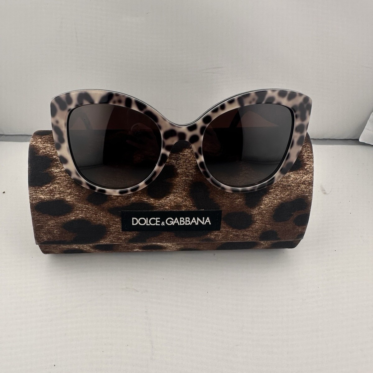 Dolce & Gabbana Black Sunglasses with Leopard-Print Temples Amazon.com : Dolce & Gabbana DG 4414 Black Animal Print/Grey  main image 3