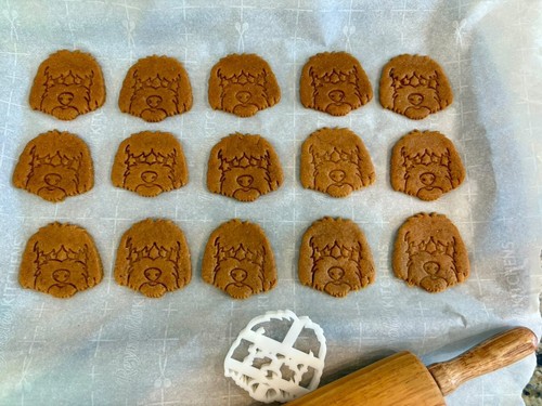 Set of 2 Goldendoodle cookie cutters |golden retriever poodle dog goldiepoo cute - Picture 8 of 12