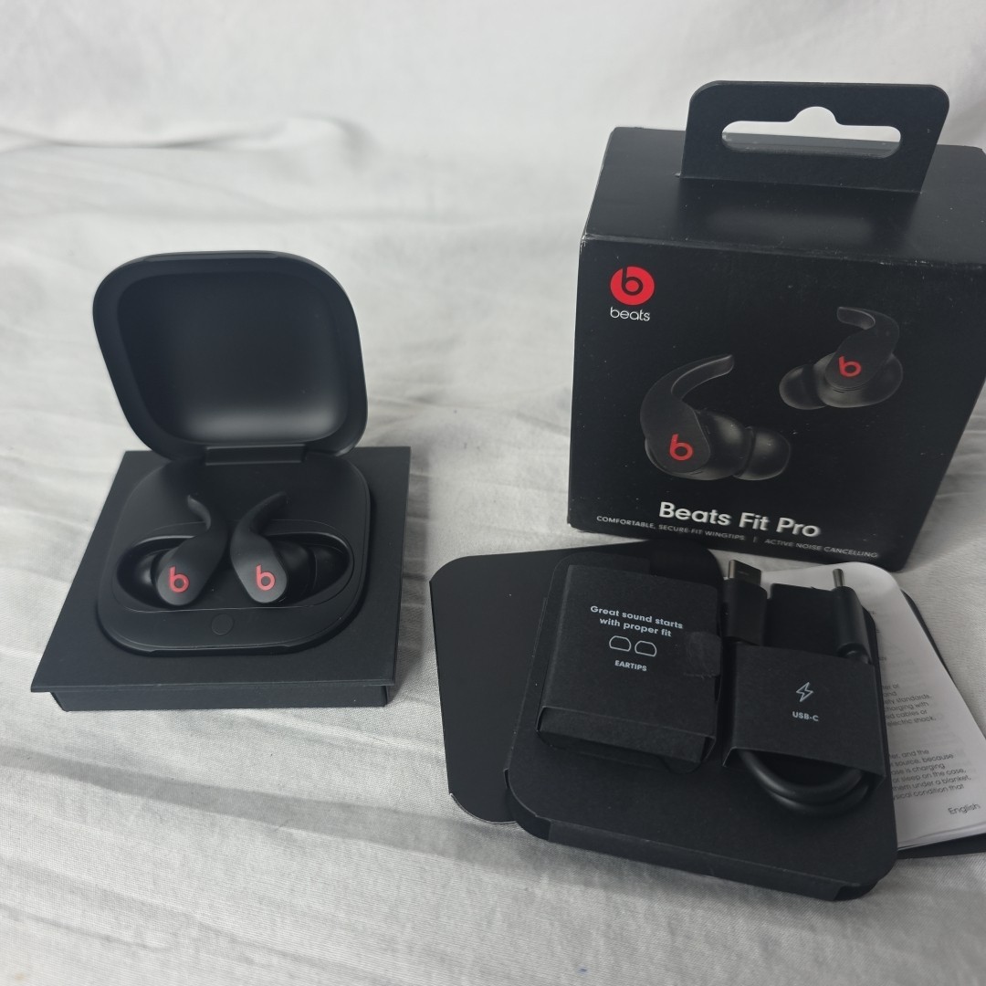 Beats by Dr. Dre Fit Pro True Wireless Earbuds - Beats Black (BZI)
