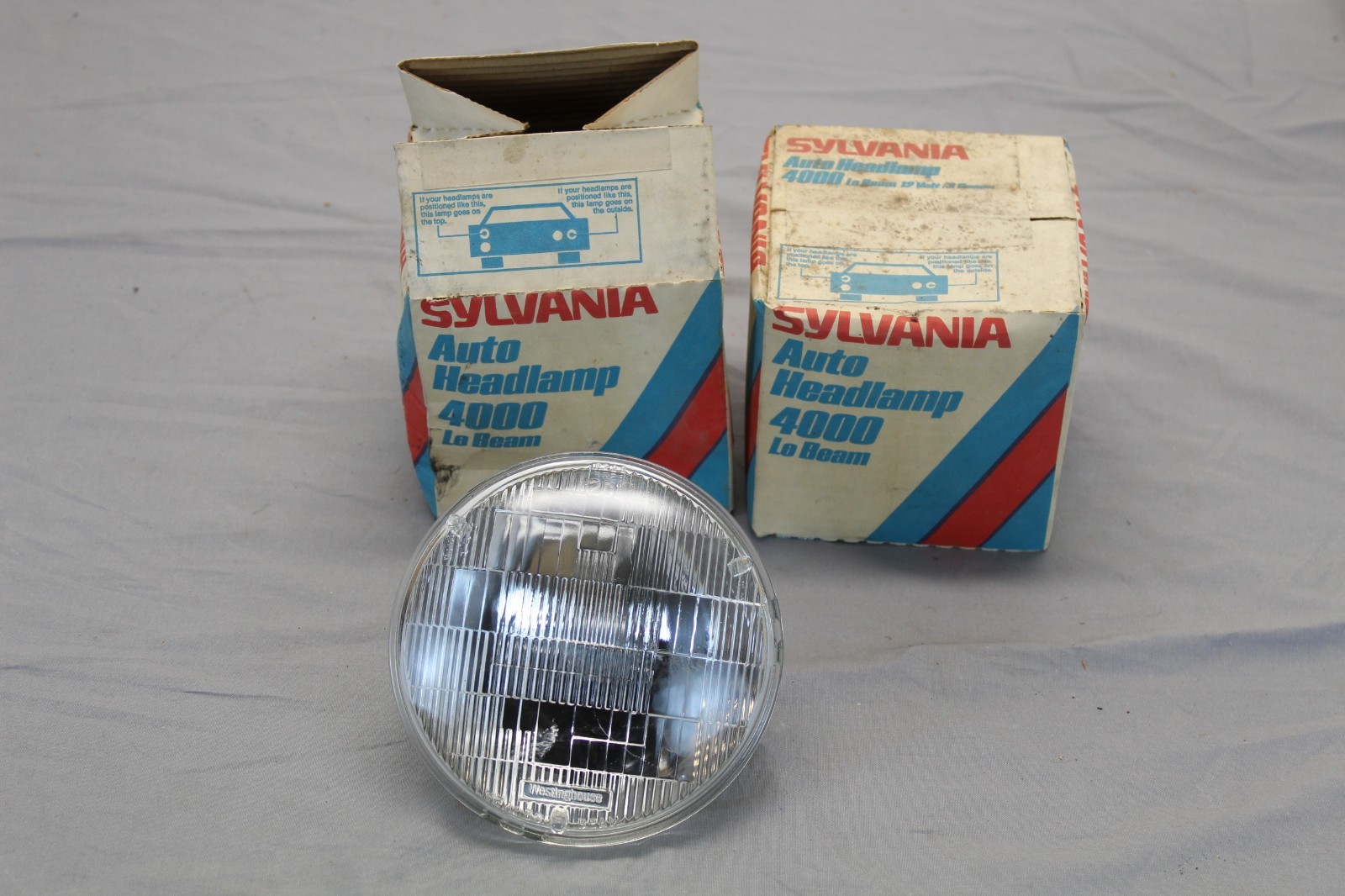 Set of 2 vintage NOS Sylvania 4000 classic car Low Beam head