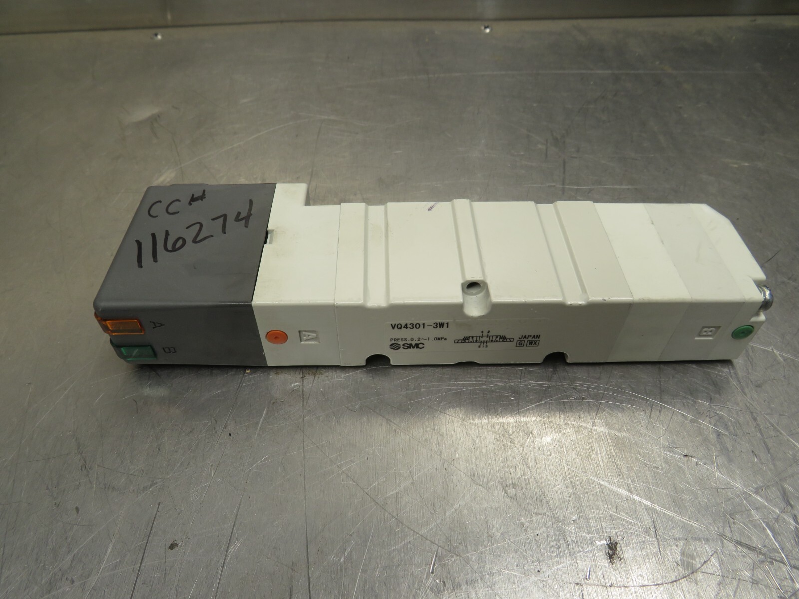 SMC VQ4301-3W1 Valve