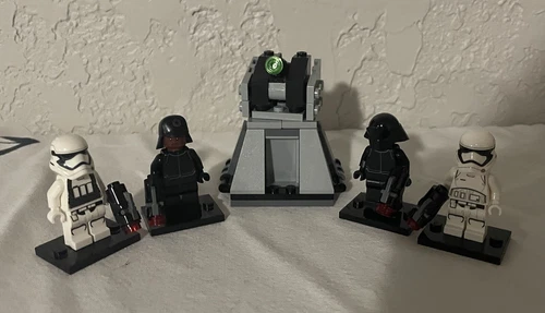 LEGO Star Wars: First Order Battle Pack (75132) used w/ all figures and manual
