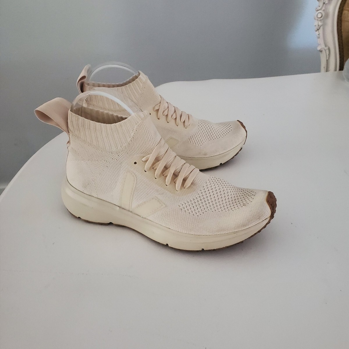 V-KNIT VEJA X RICK OWENS MID BUTTER Women's Size 8 Wore Once