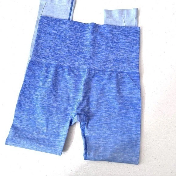 Леггинсы для тренировок Yelete Blue Ombre высокая посадка размер средний - Изображение 4 из 4