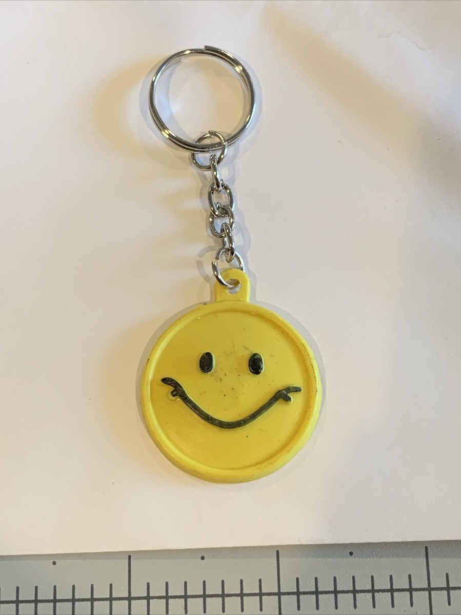 Vintage Smiley Face Keychain Key Ring Chain Yellow | eBay
