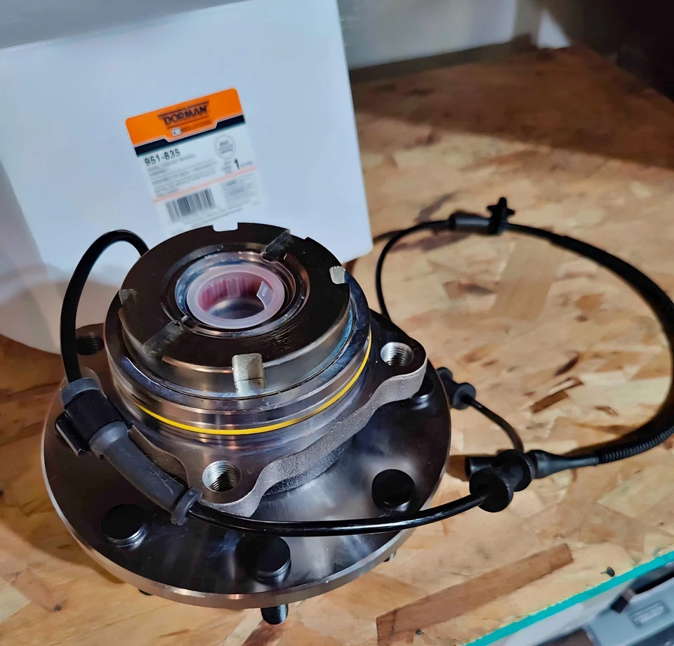 *NUEVO* Conjunto de cojinete y buje Dorman 951-835 Ford F-250,350,450,550 Super Duty Foto 2 de 4