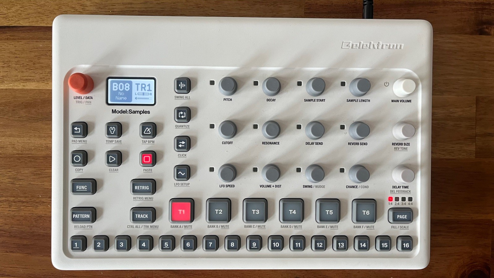 Elektron Model:Cycles & Model:Samples Grooveboxes - white & Gray