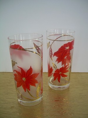 PAIR MCM CULVER Poinsettia Leaves W/Gold Stem 22k  Gold ~6 Inch Tumblers NICE