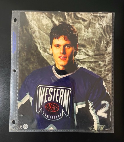 Felix Potvin Toronto Maple Leafs Memorabilia 1997-98 Game Program & 8x10 Picture - Picture 3 of 4
