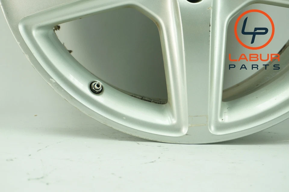 W218 12-18 Mercedes CLS Class AMG 18" Llanta trasera izquierda o derecha W1096 Foto 2 de 4