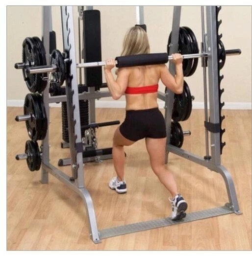 Body-Solid Semi-Comercial/Máquina Smith Grado Hogar con Accesorios Extra-Usada Foto 2 de 4