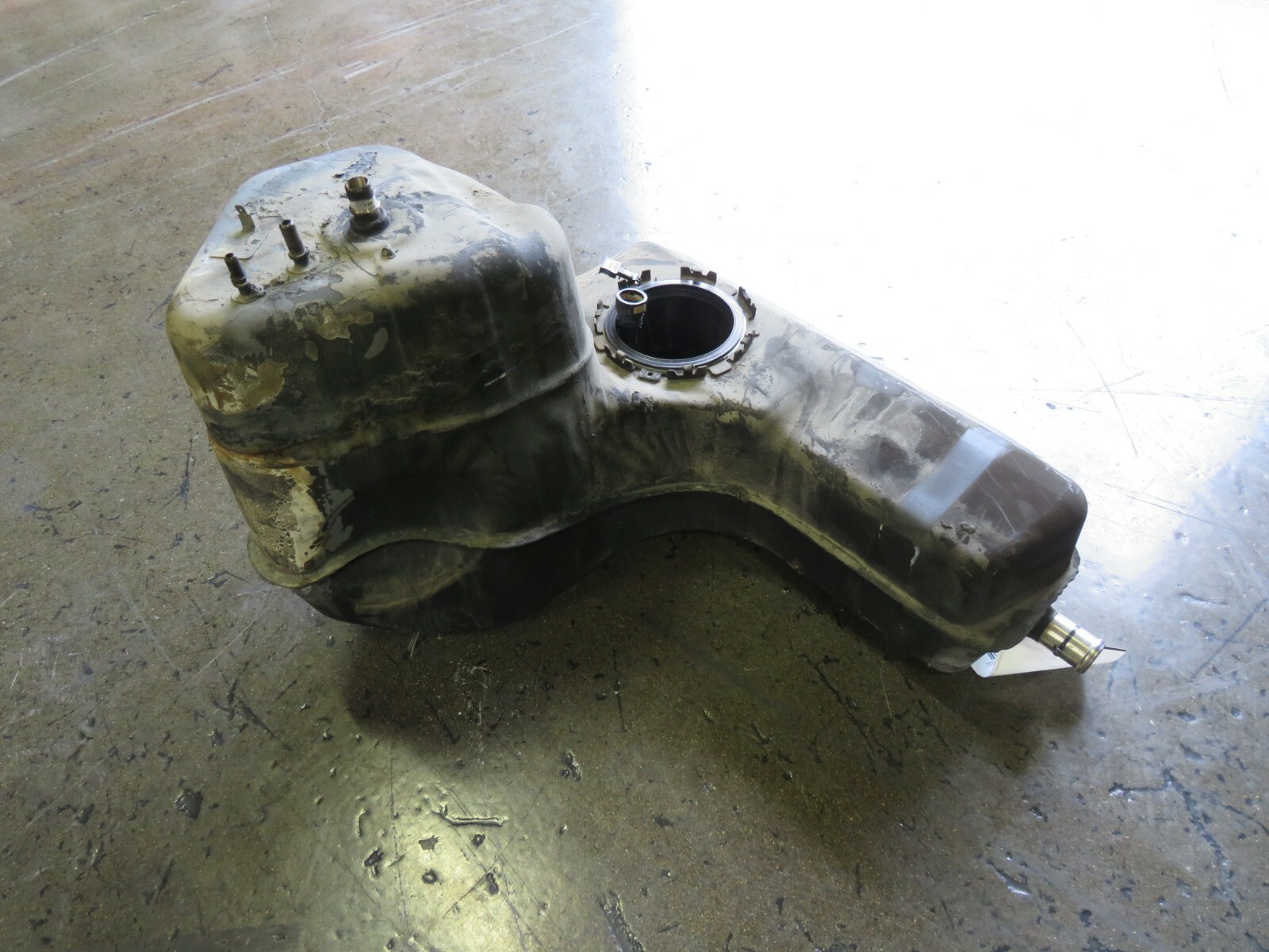Lamborghini Gallardo Spyder, LH, Left, Fuel Tank, Used, Fire Dmg, P/N 407201022A