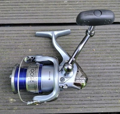 Shimano Technium 2500 FB Angelrolle Spinnrolle Angeln Fischen Stationärrolle RAR - Bild 1 von 4