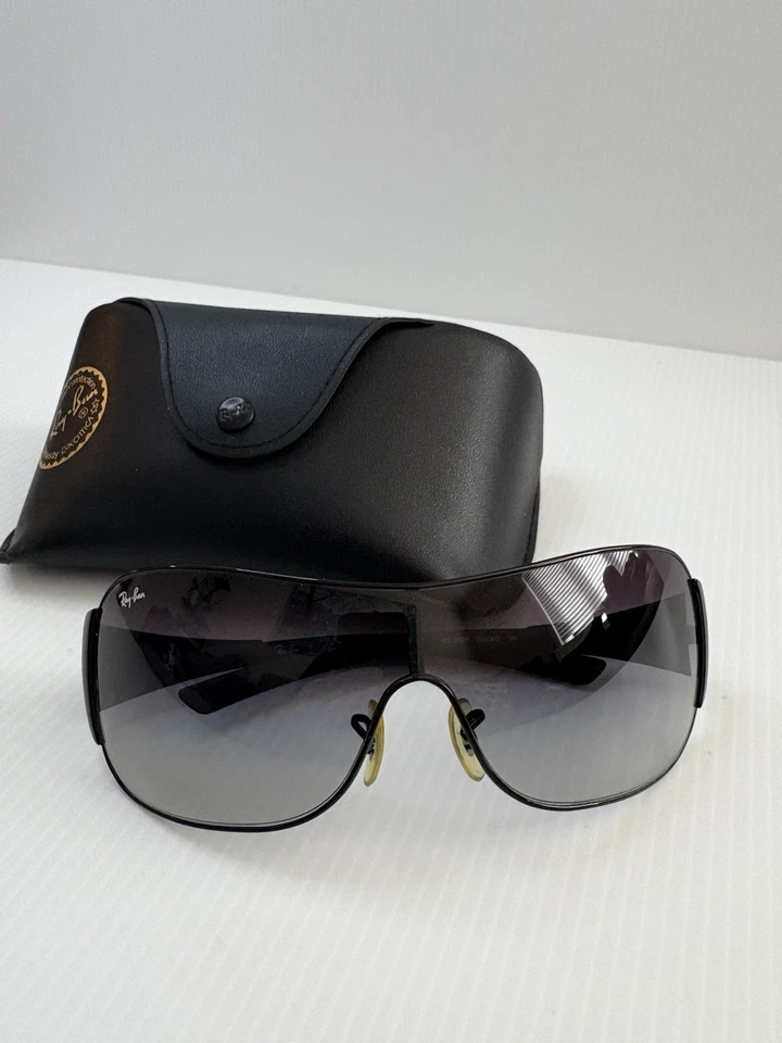 Gafas de sol Ray Ban RB3321 para hombre negras degradadas modelo 002/8G protector envolvente Foto 2 de 4