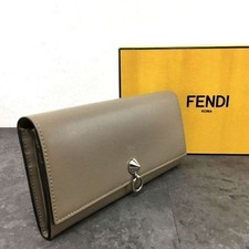 Very good condition FENDI long wallet 8M0251