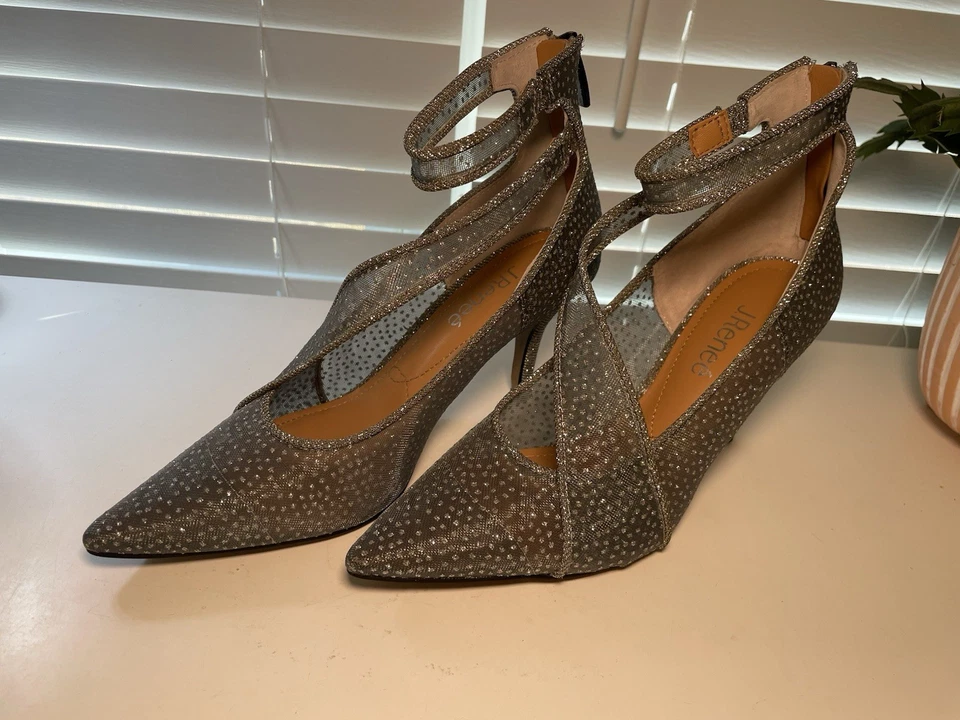 J Renee’ Charmion Women's Stilettos Silver Size 8M - Image 4 of 4