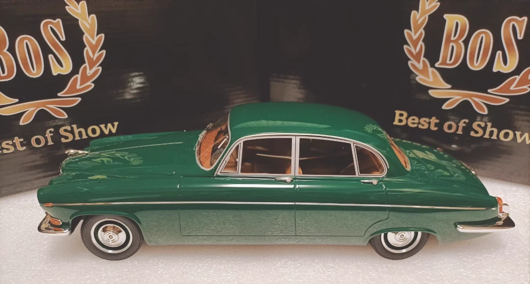 Bos 1/18 Jaguar 420G Mark X Green | eBay